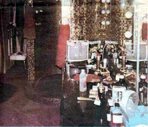 rare elvis photographs|elvis presley bathroom photos.